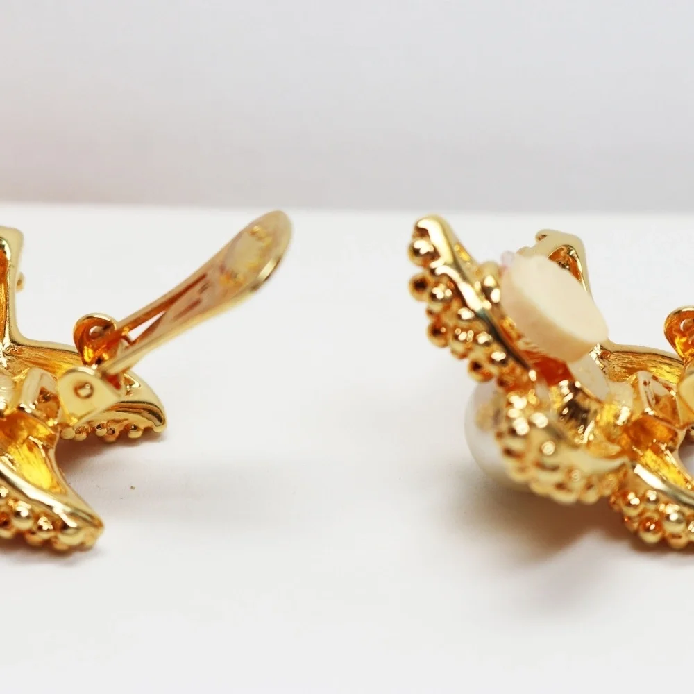 KENNETH JAY LANE PEARL STARFISH EARRINGS - Picture 6 of 8